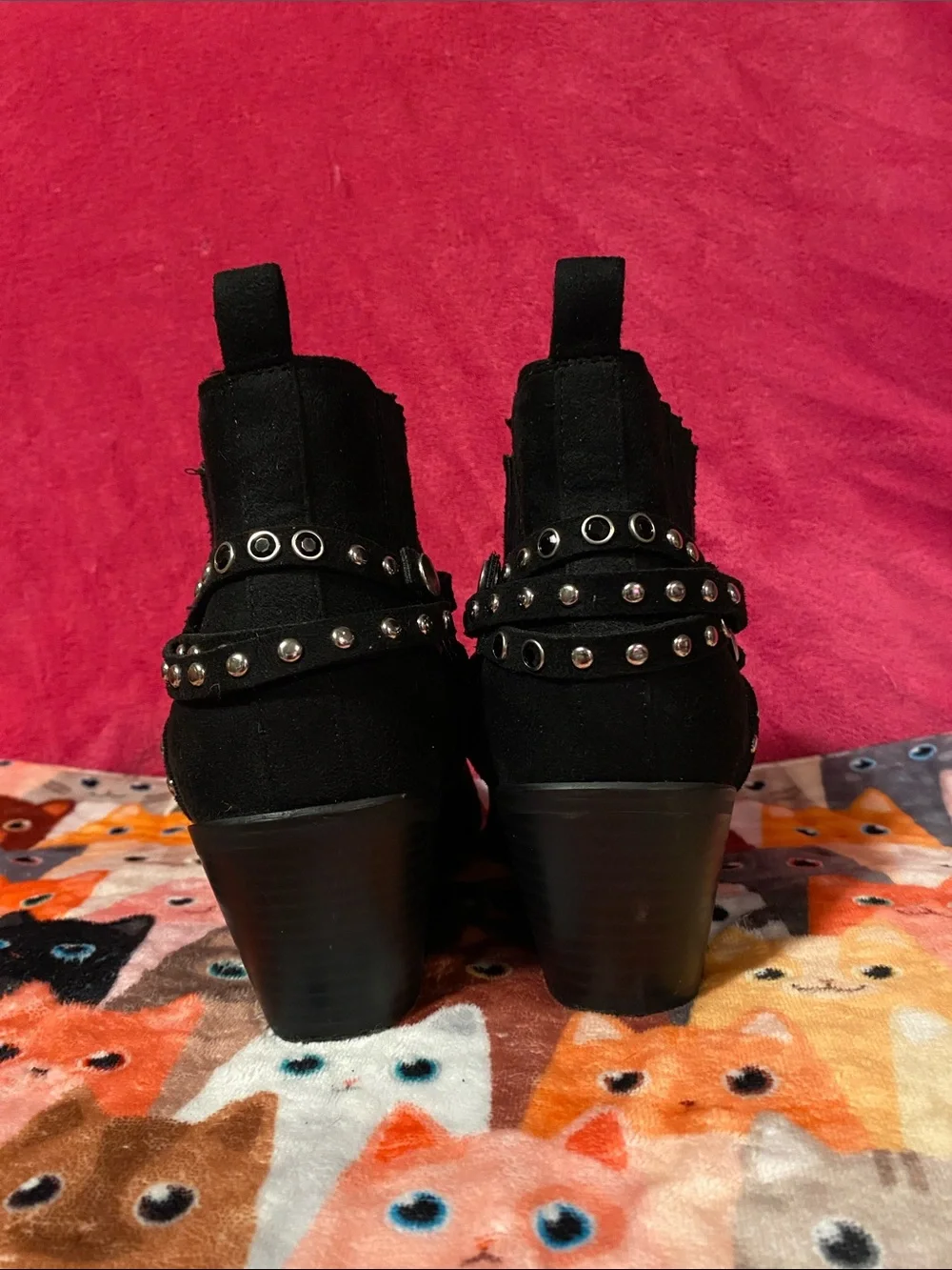 Black studded stirrup detail pointed toe stacked heel look booties size 8